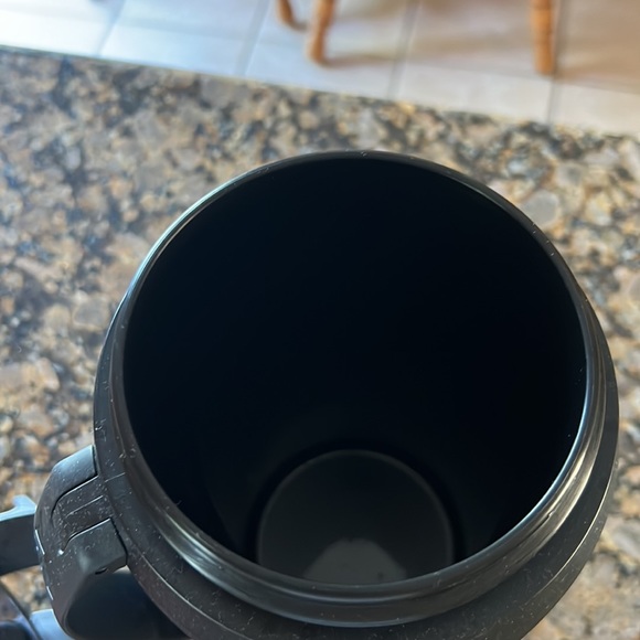 Half Gallon Water Bottle - Picture 3 of 4